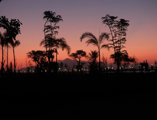 安慰失恋朋友的文案